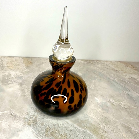 MURANO STYLE BLACK AND AMBER GLASS VANITY PERFUME BOTTLE+STOPPER LEOPARD - Picture 1 of 12